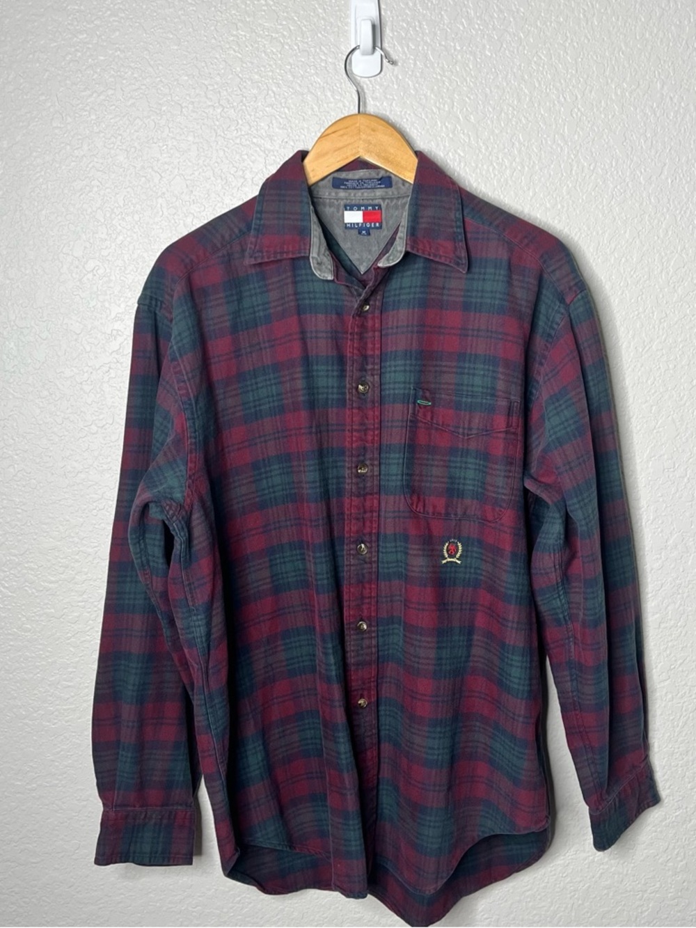 Vintage Y2K Tommy Hilfiger Plaid Button Down Shirt Men’s Red Green Cotton M